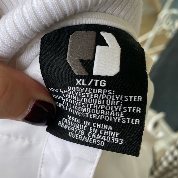 Winter snow jacket. - Picture 3 of 5